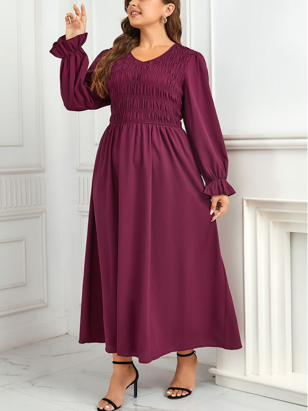 Stilla | Størrelse Flounce Ærme Smocked Maxi Kjole