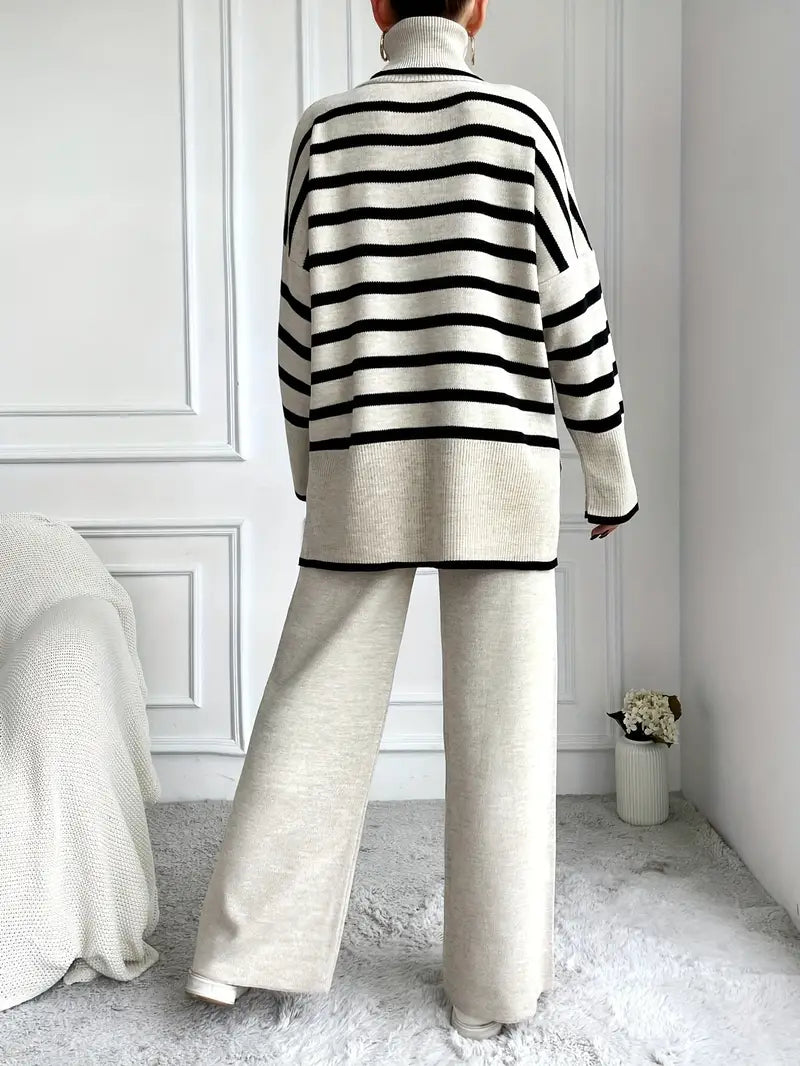 Stilla | Trendy Strikdragt-Sæt til Kvinder