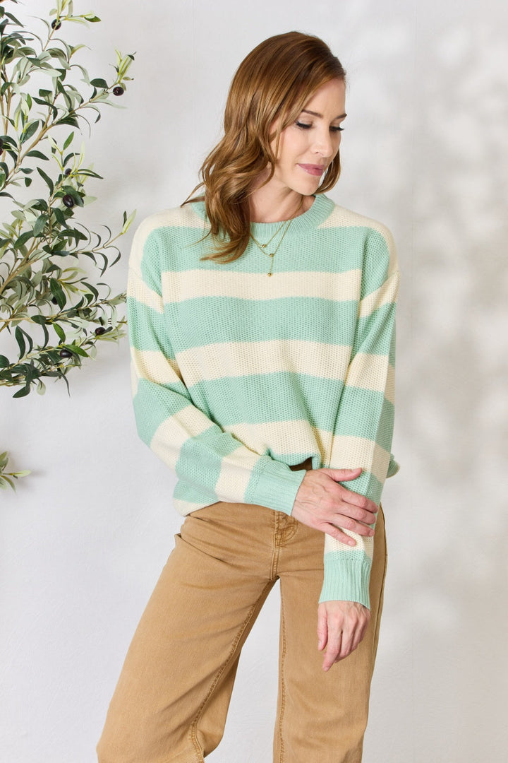 Stilla | In Love Ful størrelses kontrast stribet rund hals sweater