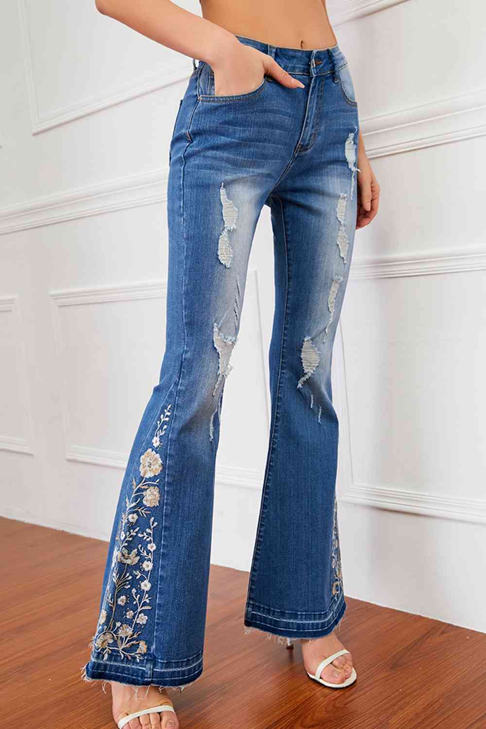 Stilla | Størrelse Blomst Broderi Slidte Jeans