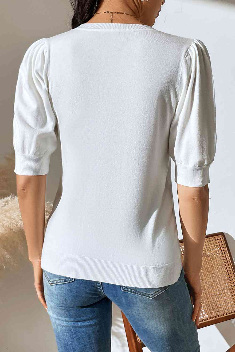 Stilla | Neck Puff Sleeve Strik Top