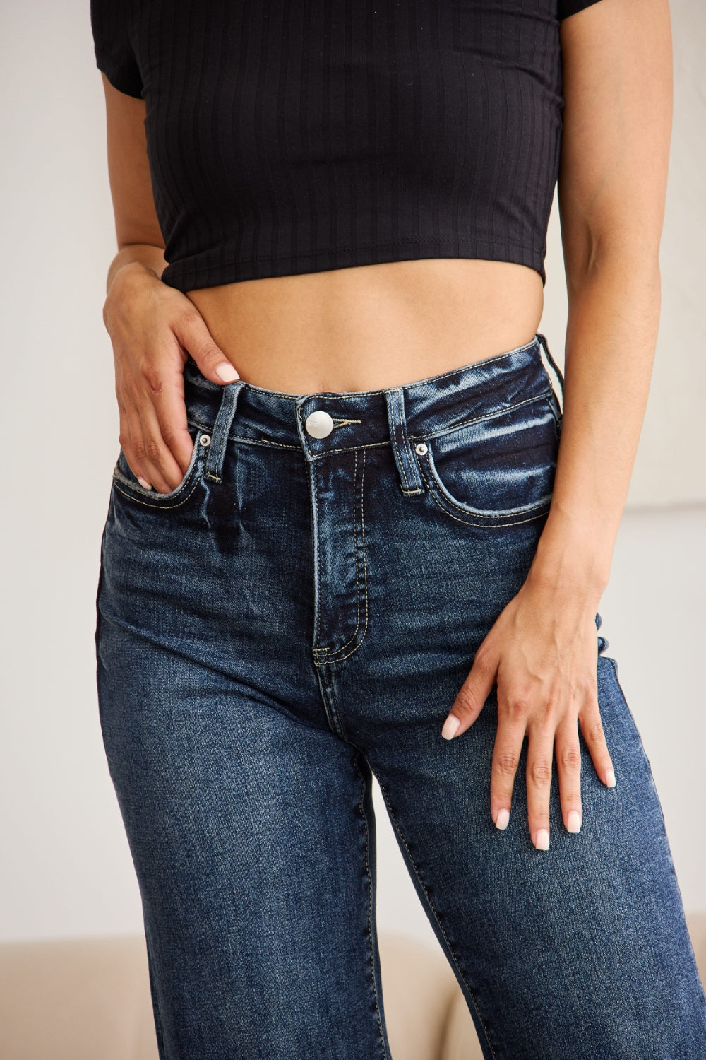 Stilla | Full Size Tummy Control High Waist Raw Hem Jeans
