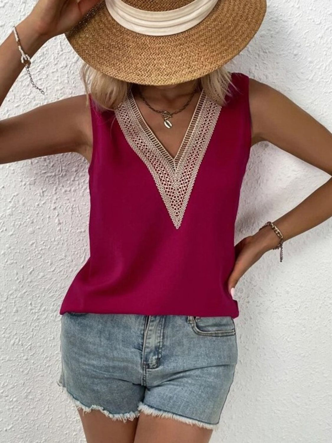 Stilla | Plus Size Blonde Detalje V-Hals Tank