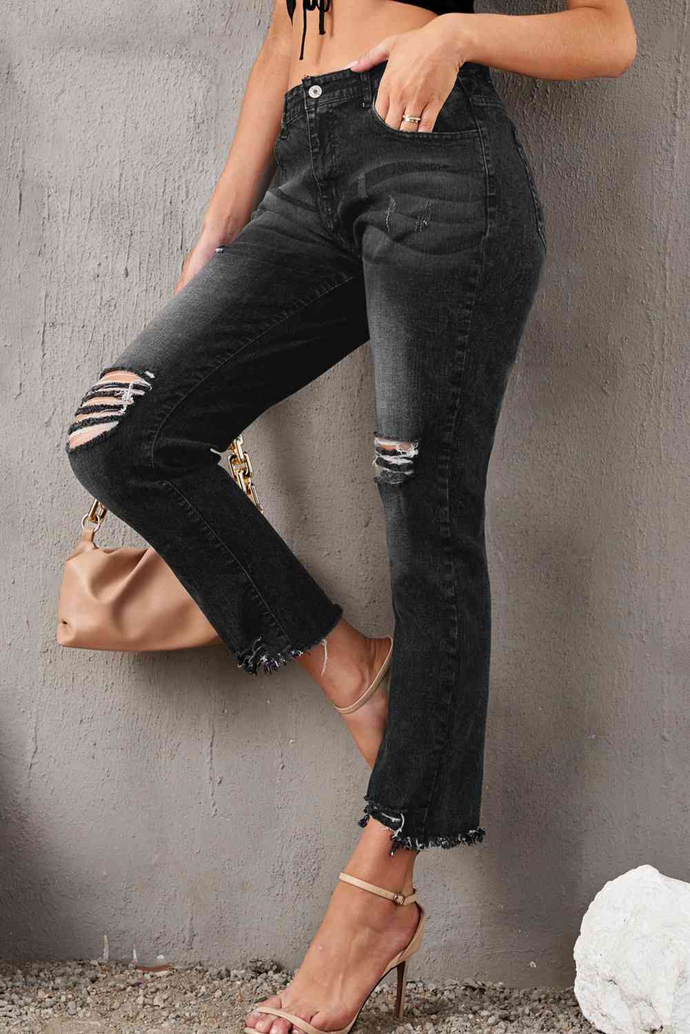 Stilla | Distressed Cropped Jeans