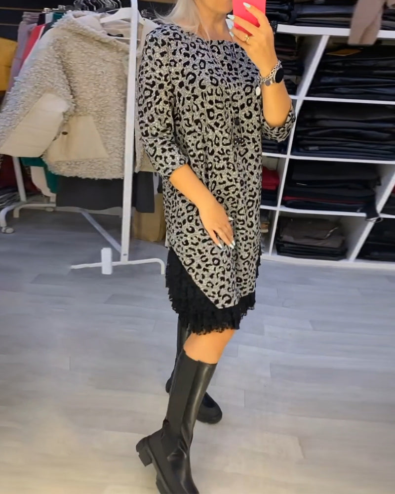 Stilla | stilfuld kjole med leopardmønster