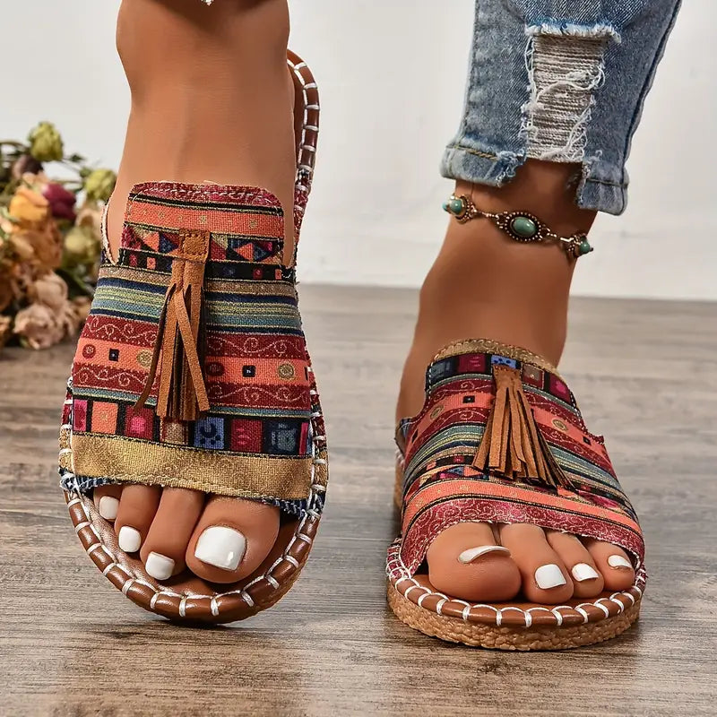 Stilla | Flade Sandaler Etnisk Stil Med Pompom