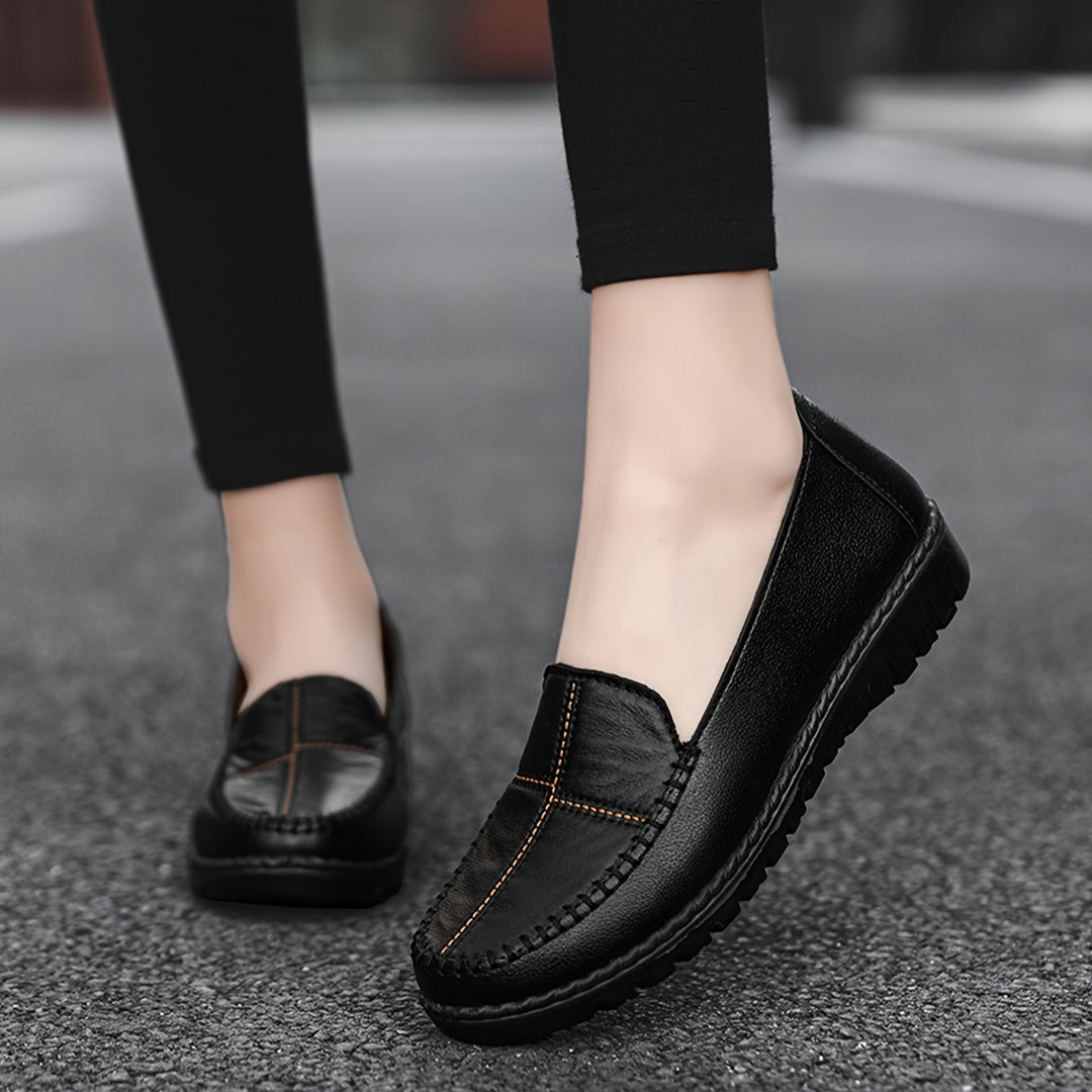 Stilla | Dame Slip on Loafers, Blød Sål, Skridsikre Flade Sko
