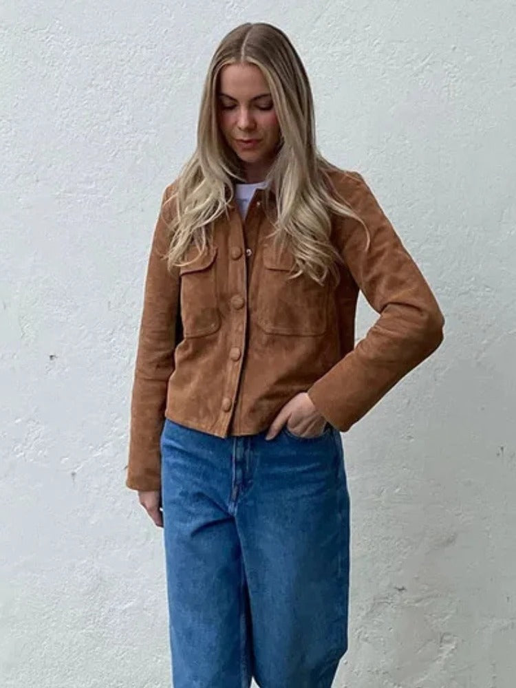 Stilla | Stilfuld Suede Jakke til Damer