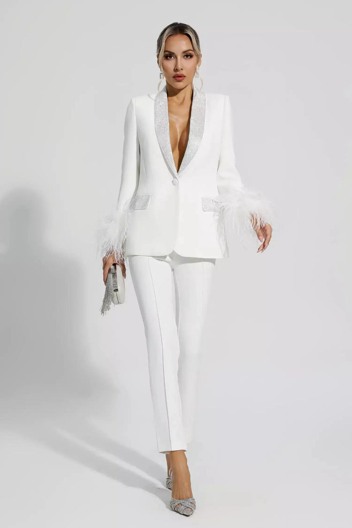 Stilla | Blazer Sæt med Diamant og Fjerdetaljer