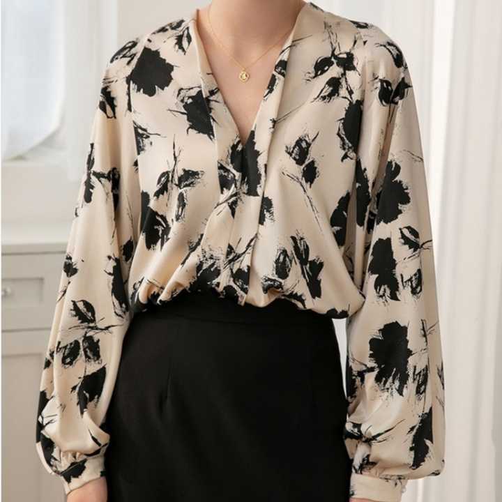 Stilla | Elegant skjorte med vintagetryk og lange ærmer