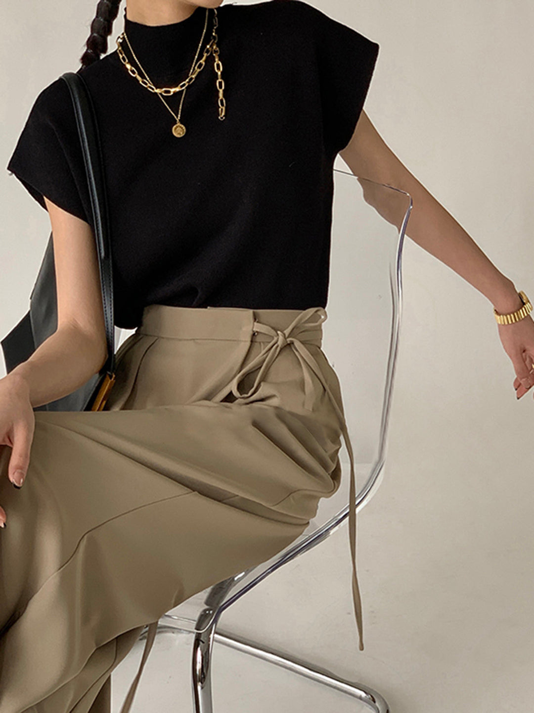 Stilla | Elegant strikvest med ståkrave og ærmer