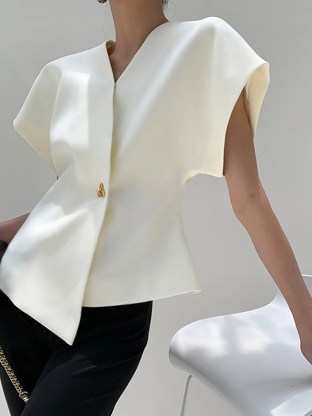 Stilla | Ærmeløs Blazer-Top med Skulpturel Silhuet Polyesterblanding Moderne & Sofistikeret