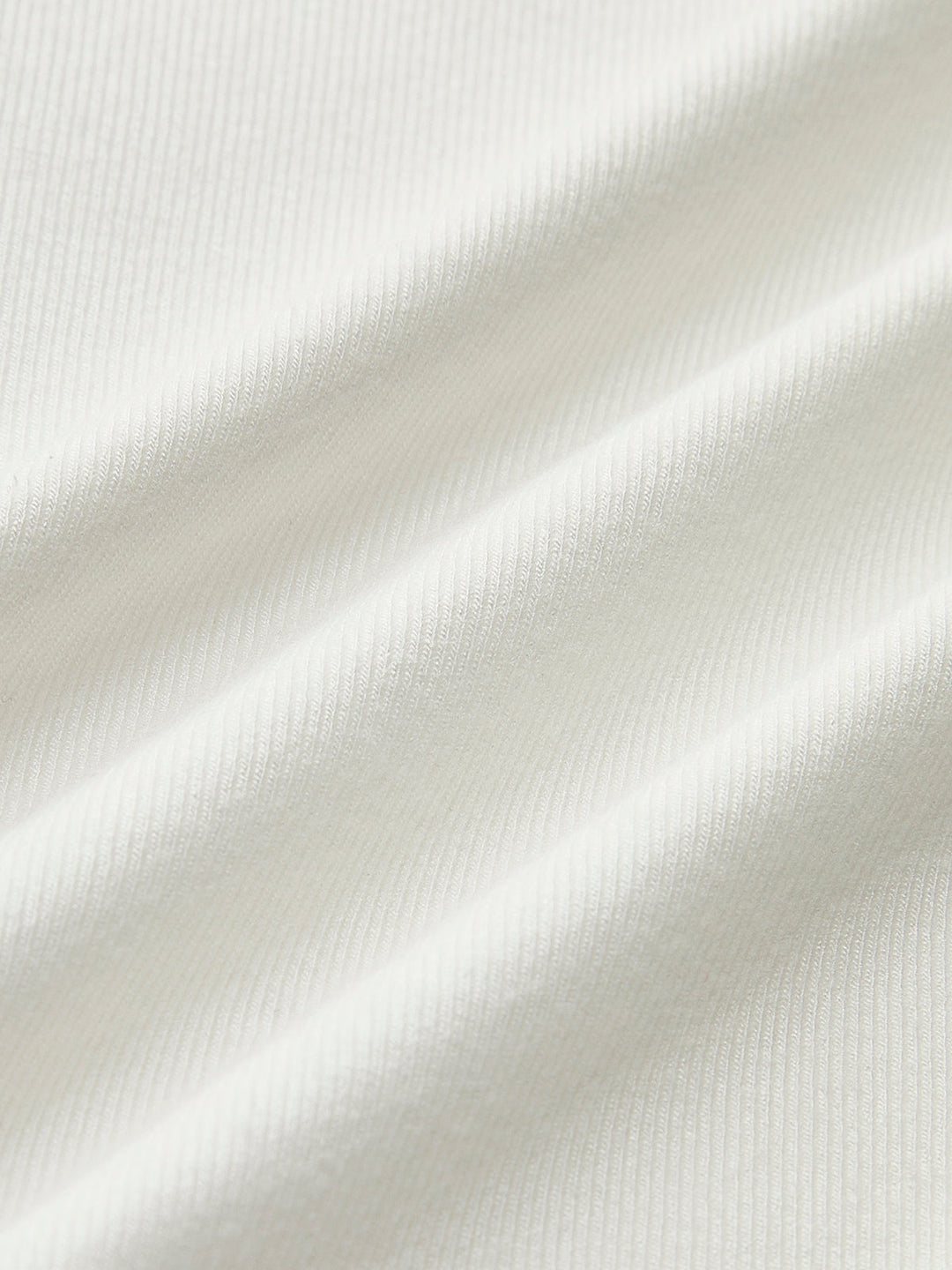 Stilla | Klassisk Slim Fit T-Shirt til Kvinder