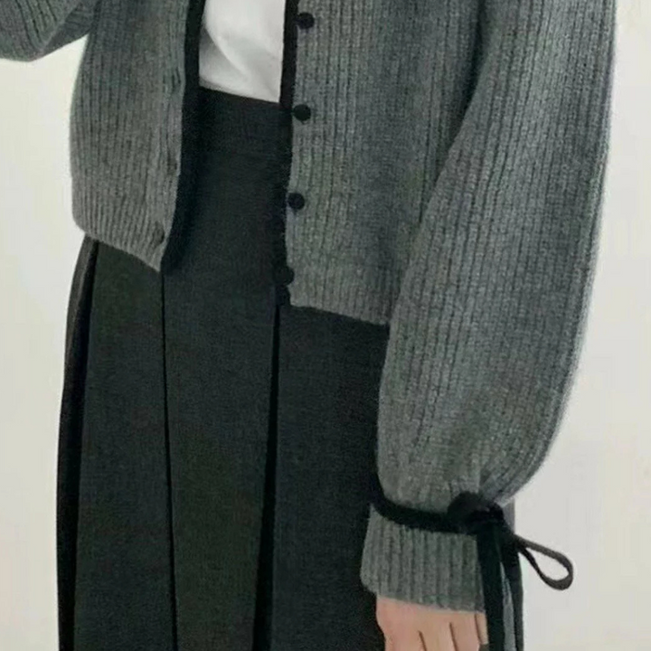 Stilla | Klassisk Strikket Cardigan til Damer