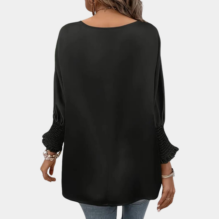 Stilla | Elegant Damebluse Med Rund Udsnit