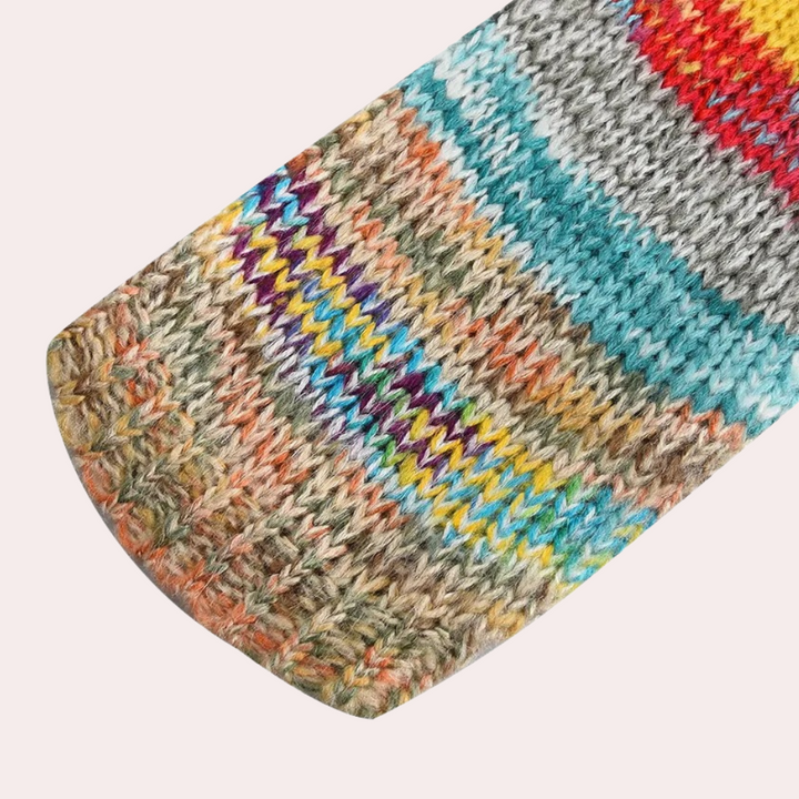 Stilla | Farverig Strikcardigan med V-Hals