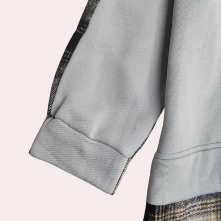 Stilla | Moderne Langærmet Sweater i Patchwork Stil