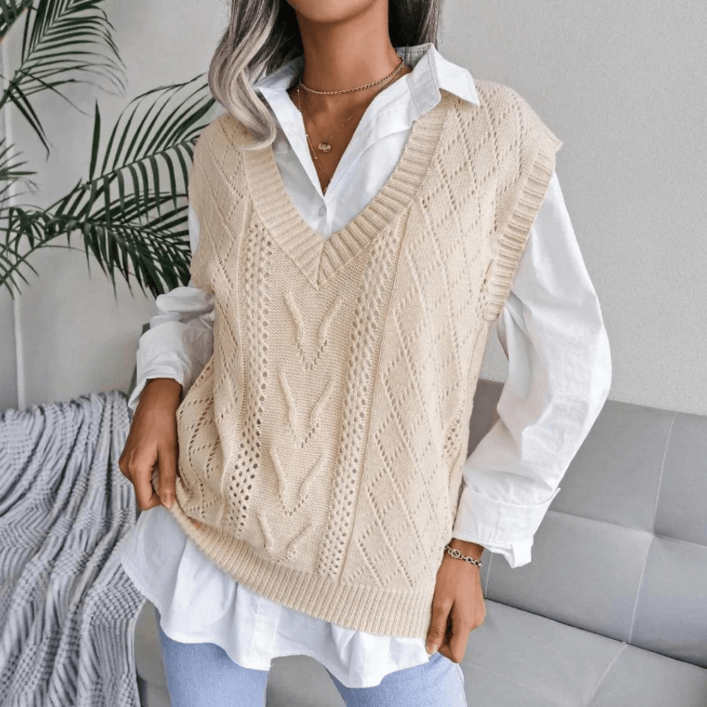 Stilla | Trendy Strikvest med V-Udskæring