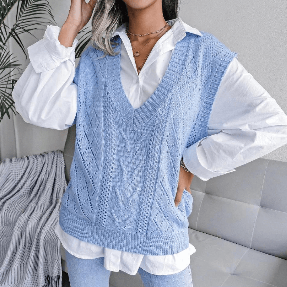 Stilla | Trendy Strikvest med V-Udskæring
