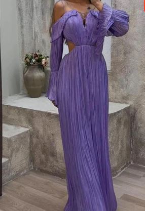 Stilla | Lilla Off-the-shoulder Maxi Dress