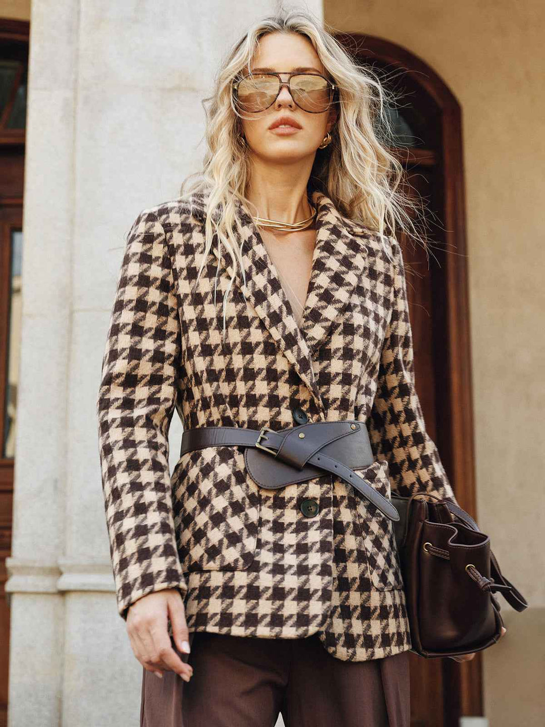 Stilla | Hahnentrit Blazer - Bælte-Design med Lange Ærmer