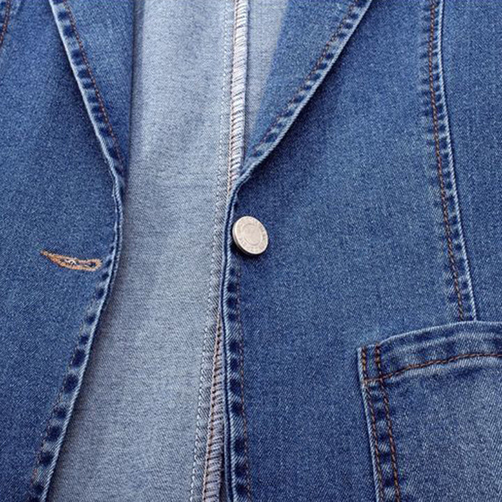 Stilla | Vintage blå denim-blazer med lommer og knap Perfekt til afslappede dage