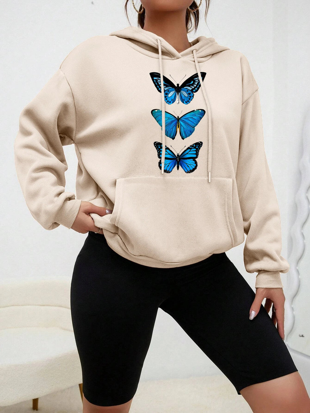 Stilla | Hoodie med Sommerfugledesign