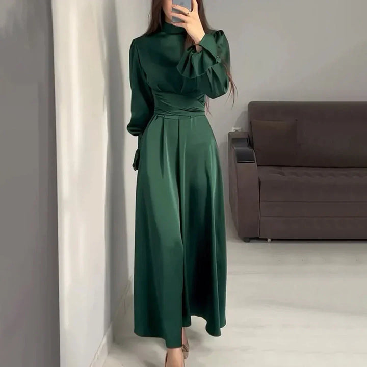 Stilla | Elegant Chic Kjole