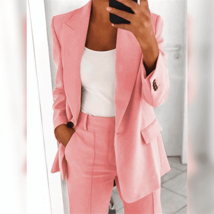 Stilla | Den elegante og komfortable kostume