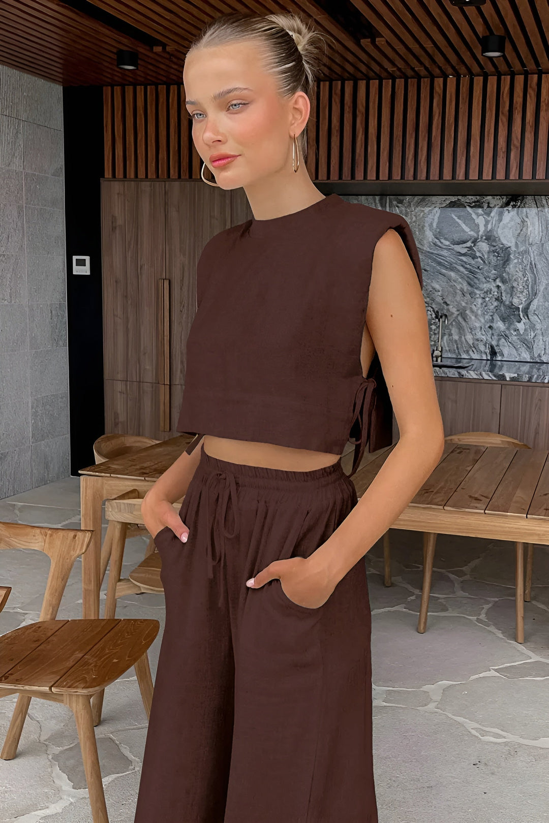 Stilla | Elegant To delt Sommer Linned Outfit til Damer (kort top + bukser)