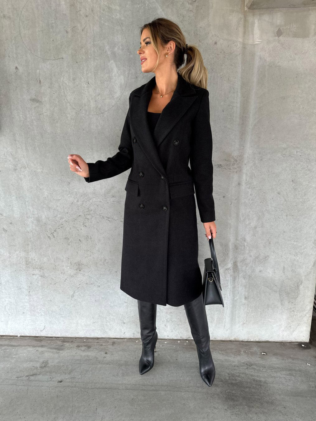 Stilla | Elegant og Komfortabel Lang Jakke Frakke Damer Jesse