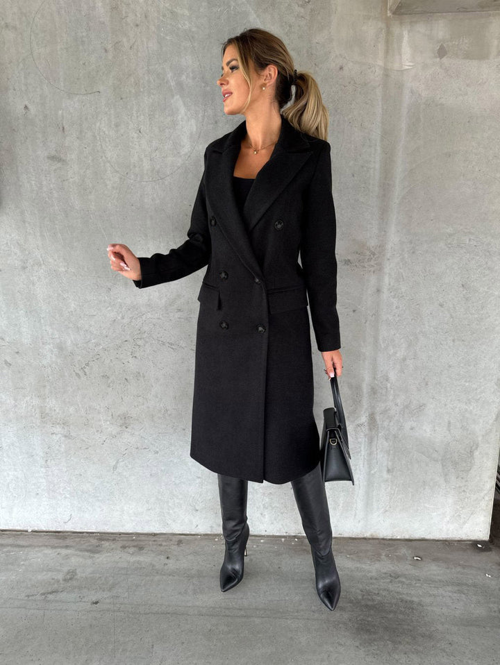 Stilla | Elegant og Komfortabel Lang Jakke Frakke Damer Jesse