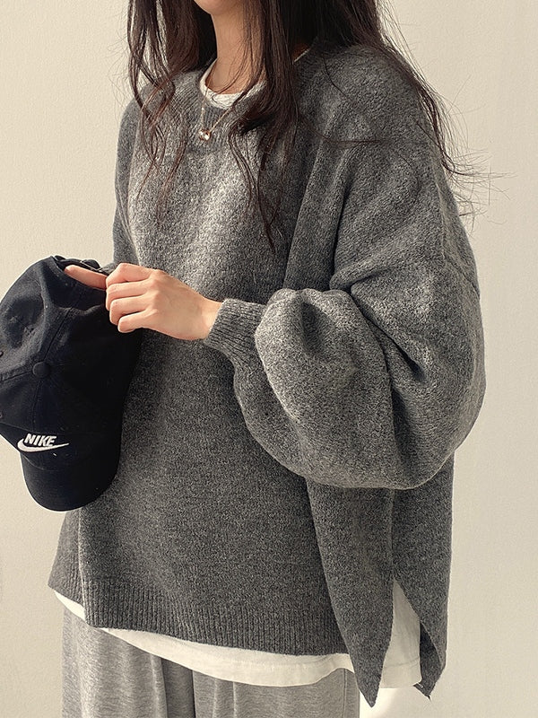 Stilla | Ensfarvet Oversized Sweater med Slidsåbning