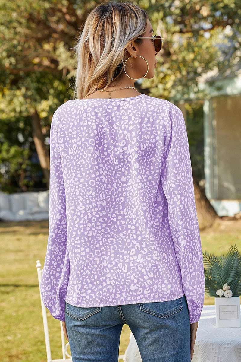 Stilla | Bluse med blomstret tryk og rynkede manschetter