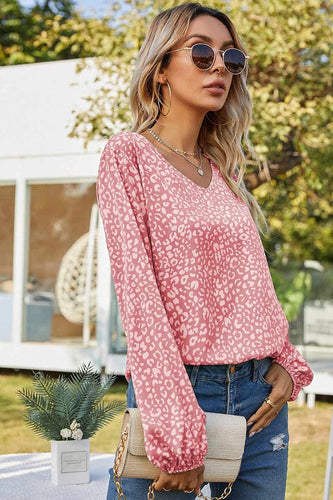 Stilla | Bluse med blomstret tryk og rynkede manschetter