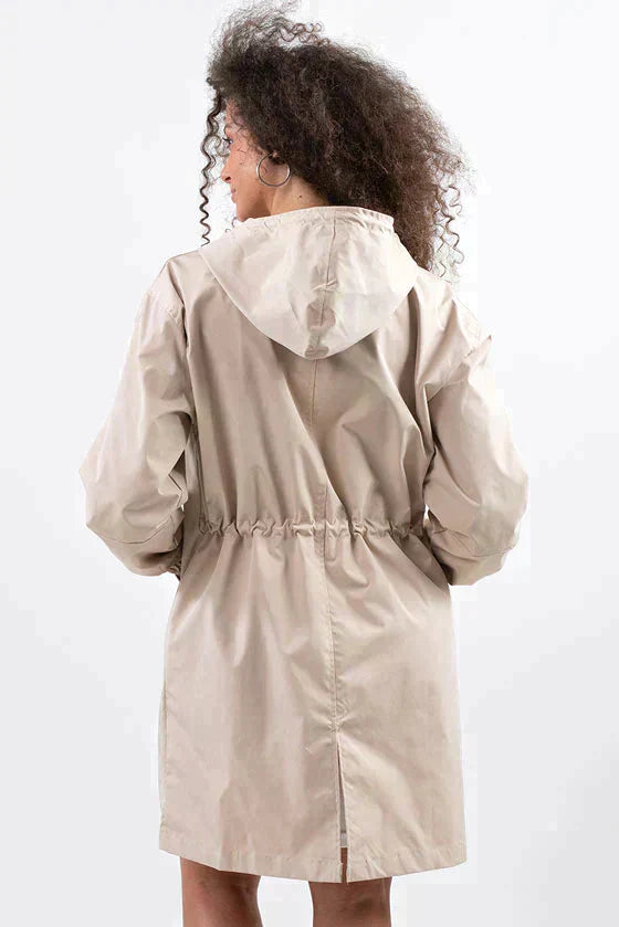 Stilla | Elegant og Funktionel Vandtæt Trenchcoat Til Damer