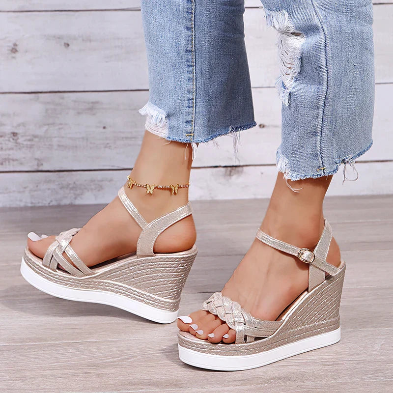 Skovae | Better Off That Way Wedges Sandaler