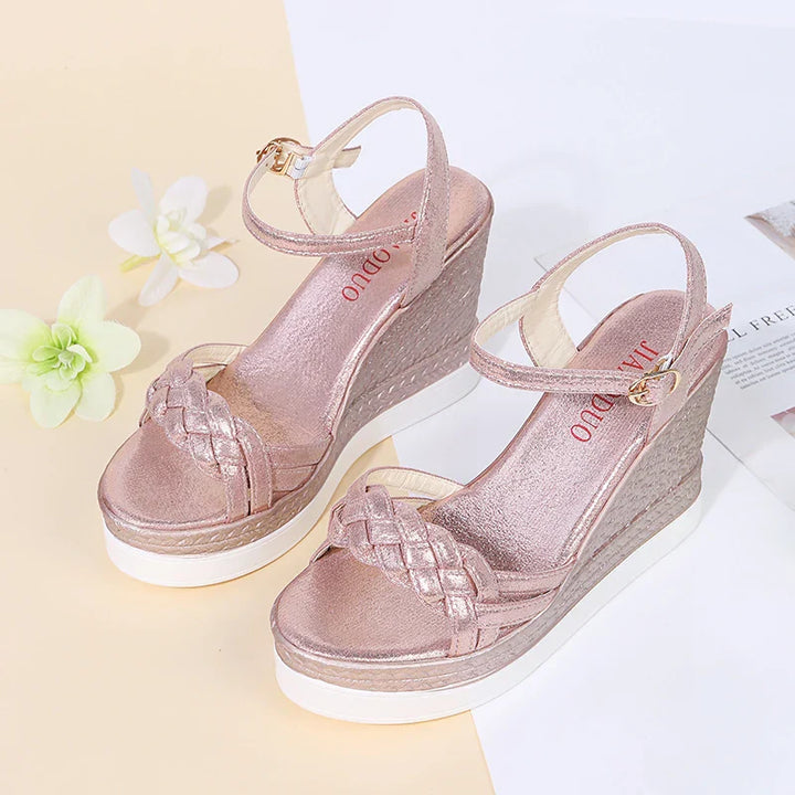 Skovae | Better Off That Way Wedges Sandaler