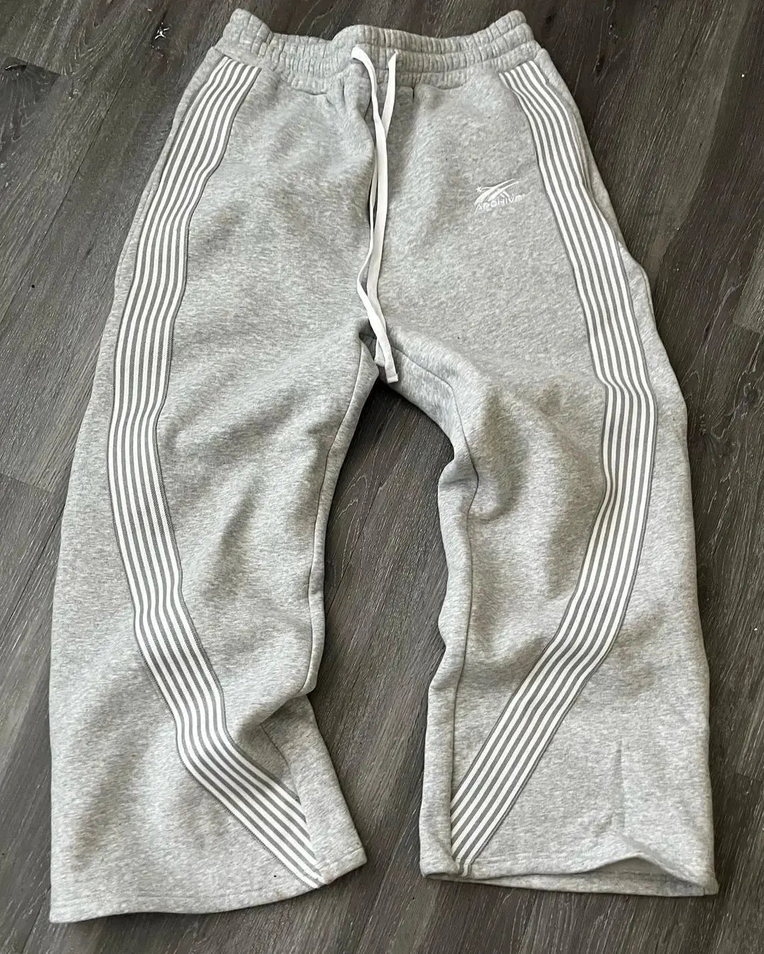 Stilla | Mænds sweatpants med striber