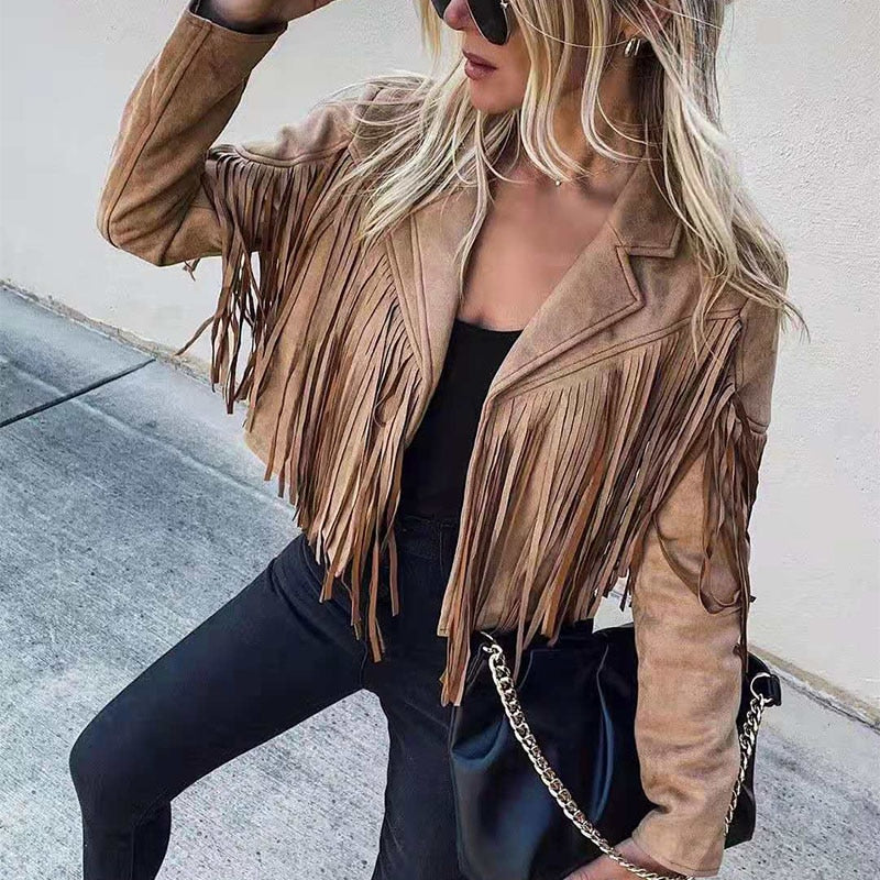 Stilla | Trendy strikjakke med frynser til et fashionabelt look