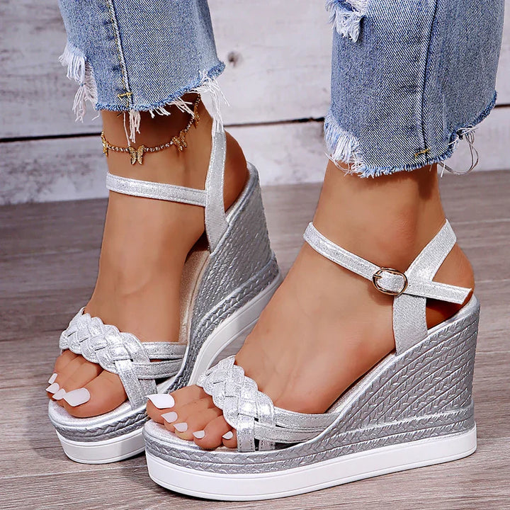 Skovae | Better Off That Way Wedges Sandaler