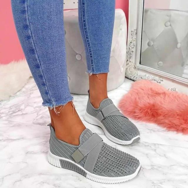 Stilla | Slip-On Sko til Kvinder med Velcro Lukning Forbedre din Løbeholdning!
