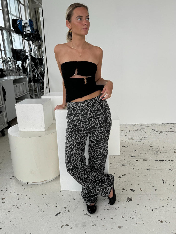 Stilla | Leopard Jeans i Trendy Look
