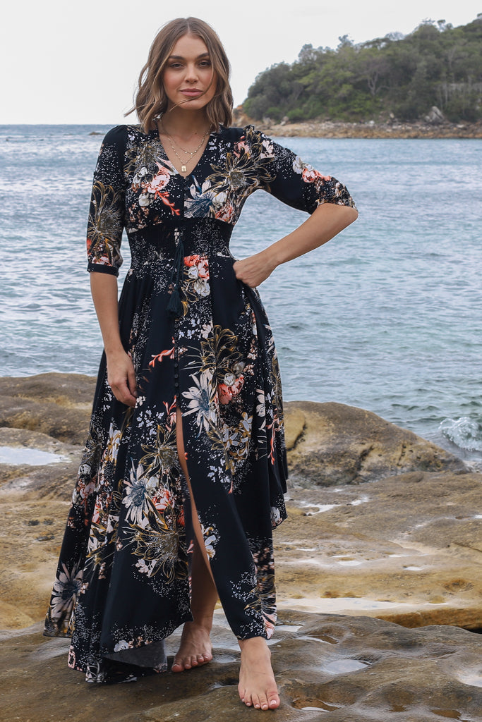 Stilla | Boho Maxi Kjole Med V-Udskæring