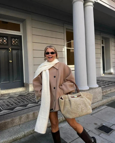 Stilla | Damernes Overgangsjakke - Beige Oversized Frakke I Beige