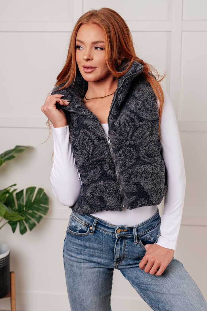 Stilla | Bare Et Lag Mere Vest Med Cashmere Sherpa Print