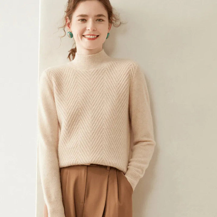 Stilla | med Chevron-Mønster og Mock Neck