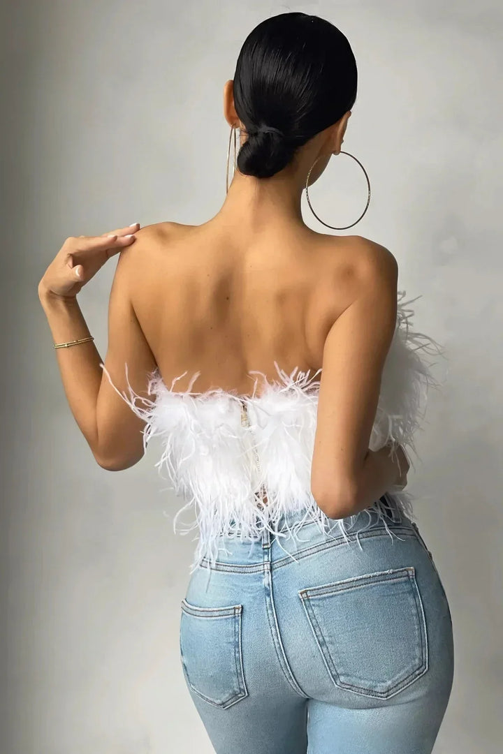 Stilla | Stilfuld fjercrop top er en toptrend i år