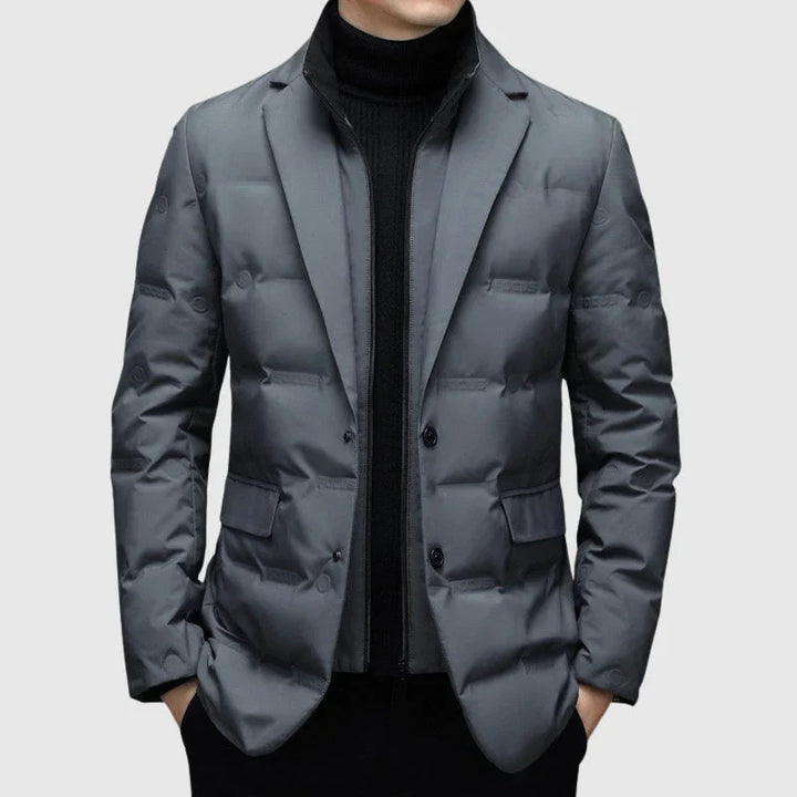 Stilla | Taljeret snit quilted blazer stil to knap lukning