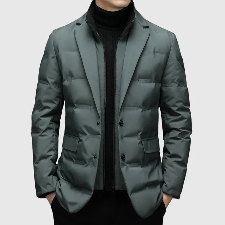 Stilla | Taljeret snit quilted blazer stil to knap lukning